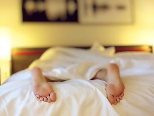 Smart använda bäddmadrass i sängen